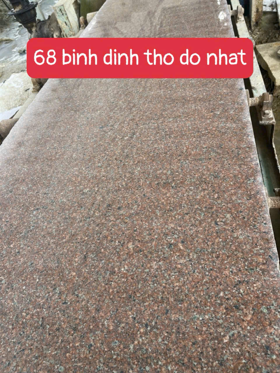 Đá 68 Bình Định Thô Đỏ Nhạt