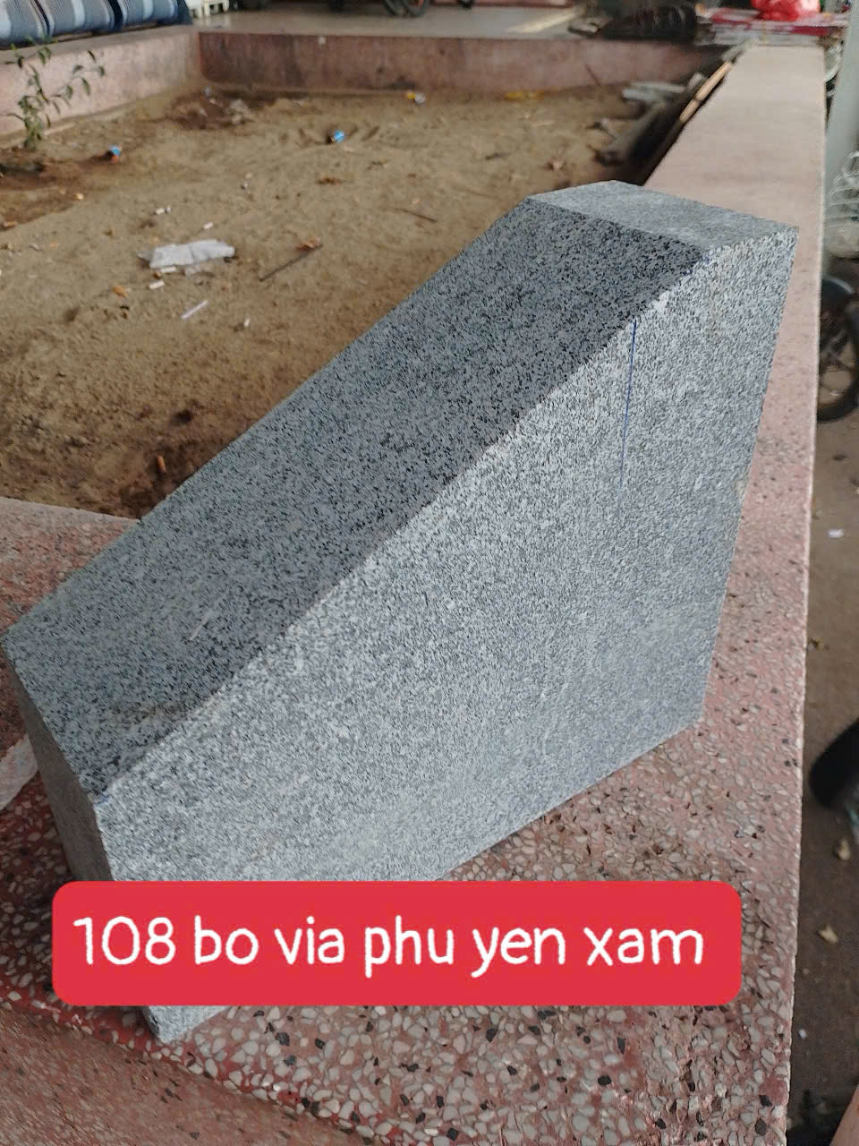 Đá Bó Vỉa Phú Yên Xám 108